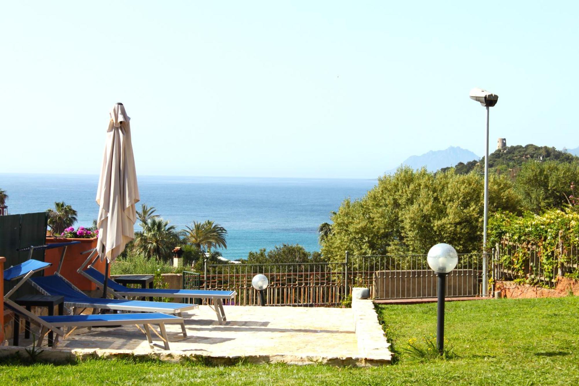 Arbatax Le Terrazze Sul Mare Aparthotel Exterior foto