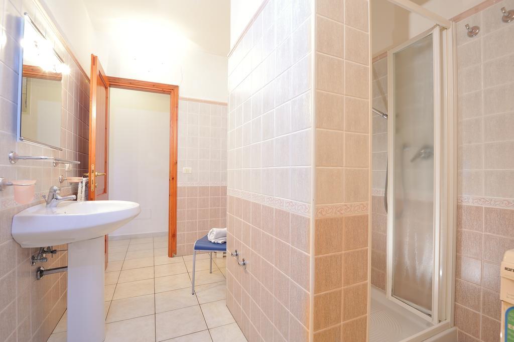 Arbatax Le Terrazze Sul Mare Aparthotel Quarto foto
