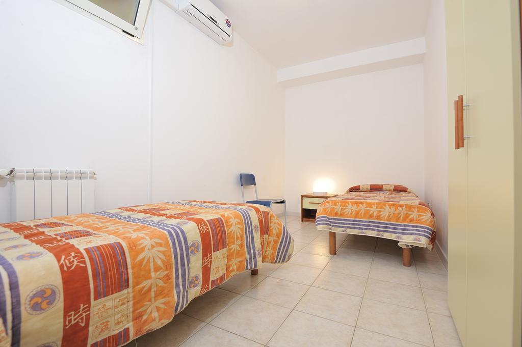 Arbatax Le Terrazze Sul Mare Aparthotel Quarto foto